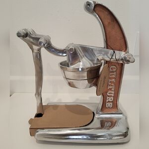 VERVE CULTURE JUICER Okay.NEW IN BOX